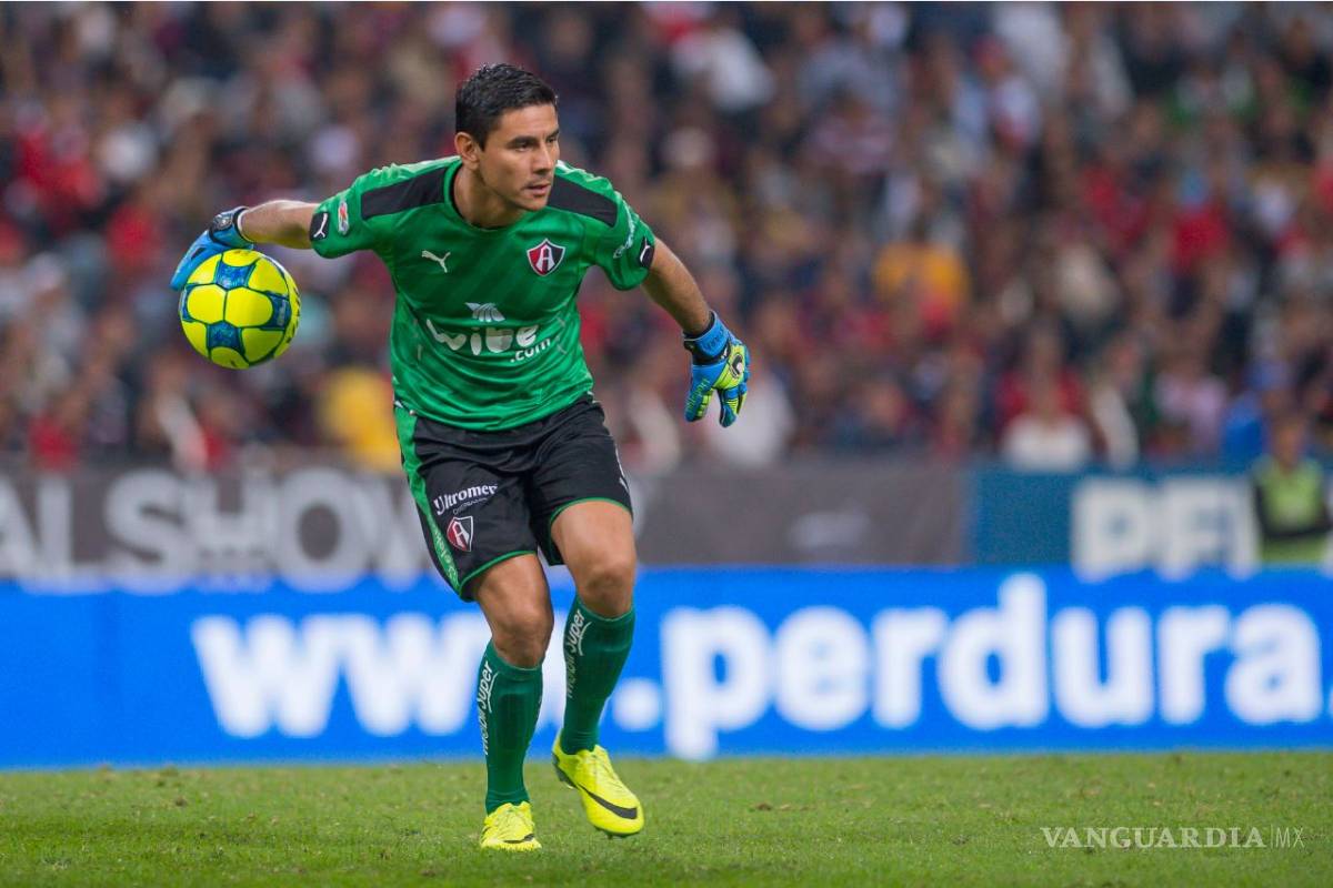 El argentino Ustari estará fuera seis meses por lesión en rodilla izquierda