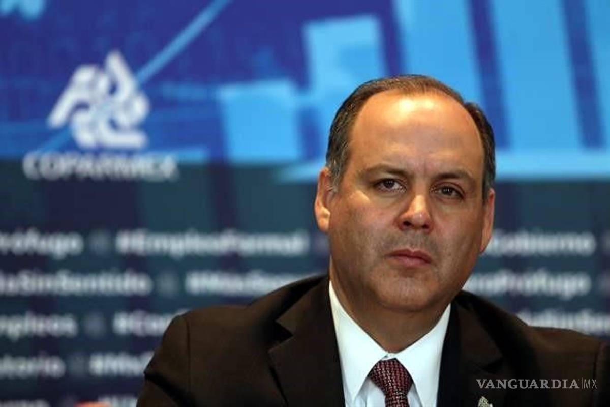 AMLO debe remover a Pedro Salmerón por elogiar a asesinos de Garza Sada: IP