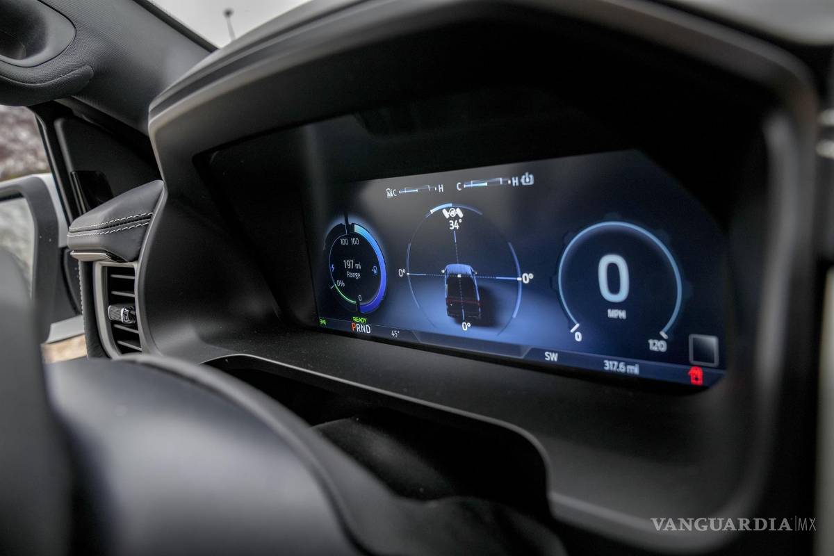 $!El asiento del volante de una camioneta Ford F-150 Lightning.