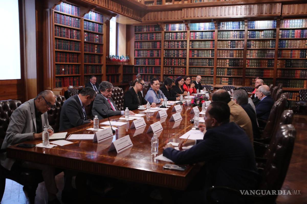 $!El encuentro se celebró en la Secretaría de Gobernación, en el que participaron consejeros electorales y representantes del Gobierno Federal | Foto: Especial