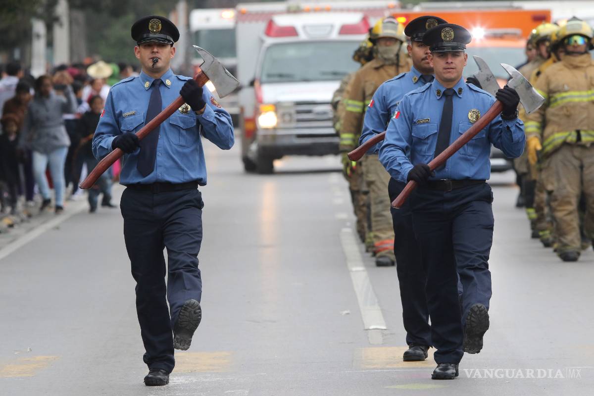 $![FOTOGALERIA] En Saltillo, así se vivió el desfile del 20 de noviembre