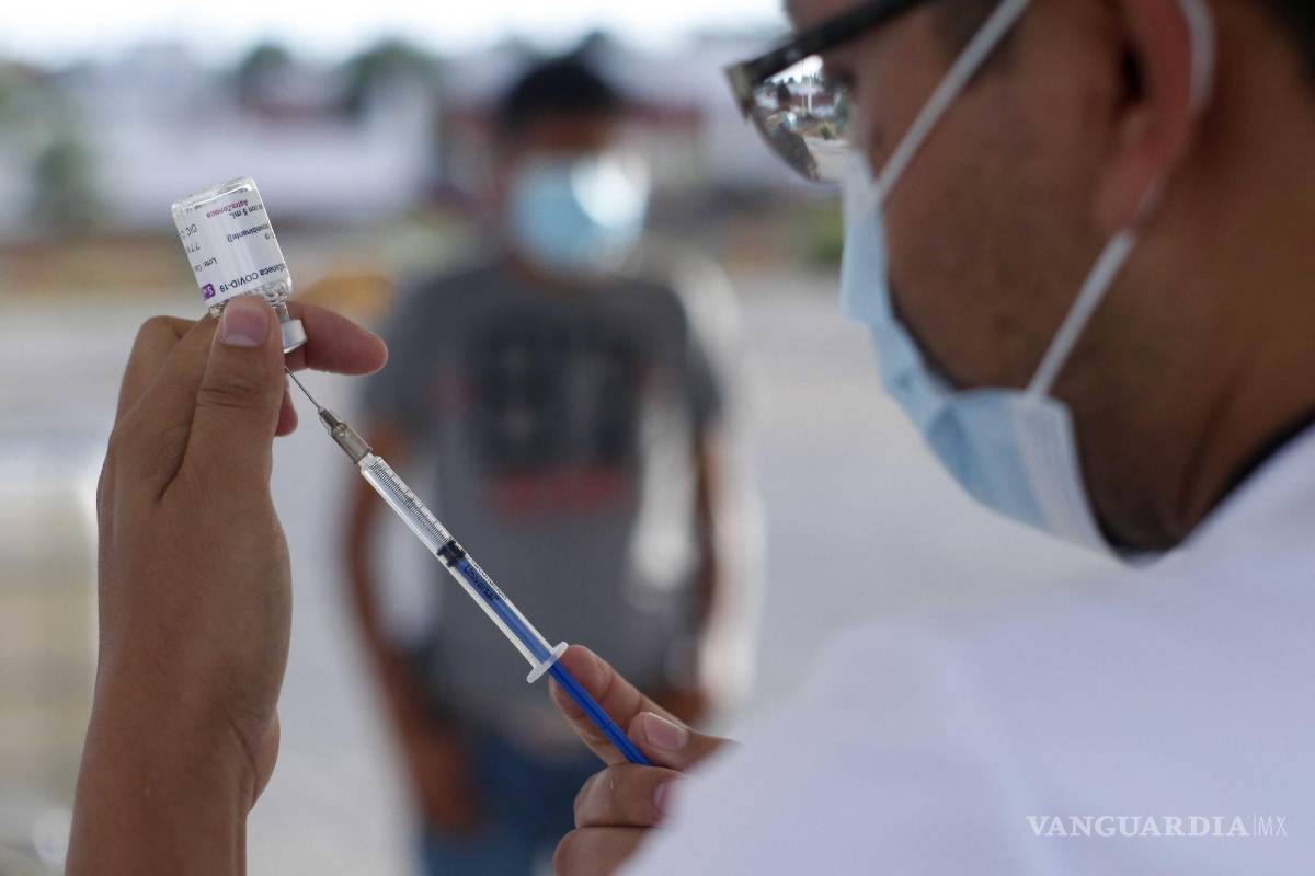 Aplicarán 5 mil dosis de refuerzo a maestros de Coahuila; alistan brigadas para grupos vulnerables en ejidos