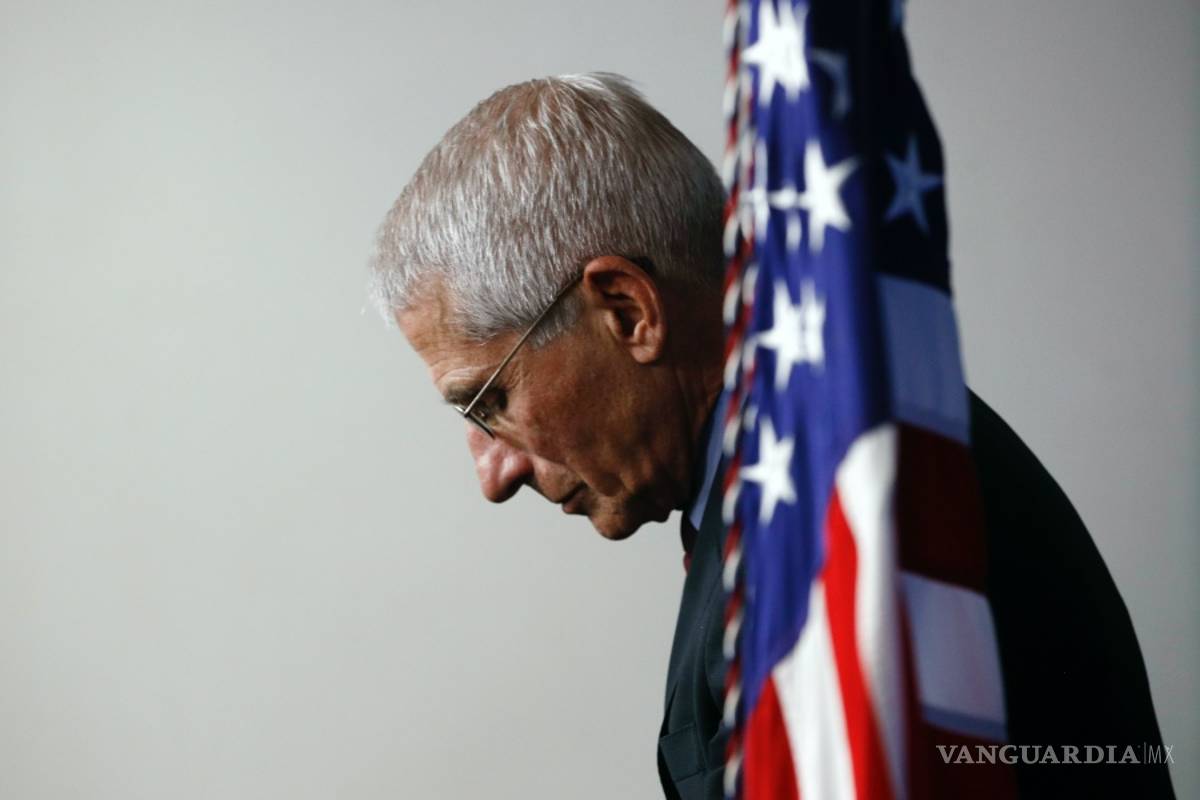 $!Dr. Fauci pide cautela ante el COVID-19 previo a reabrir la economía de EU