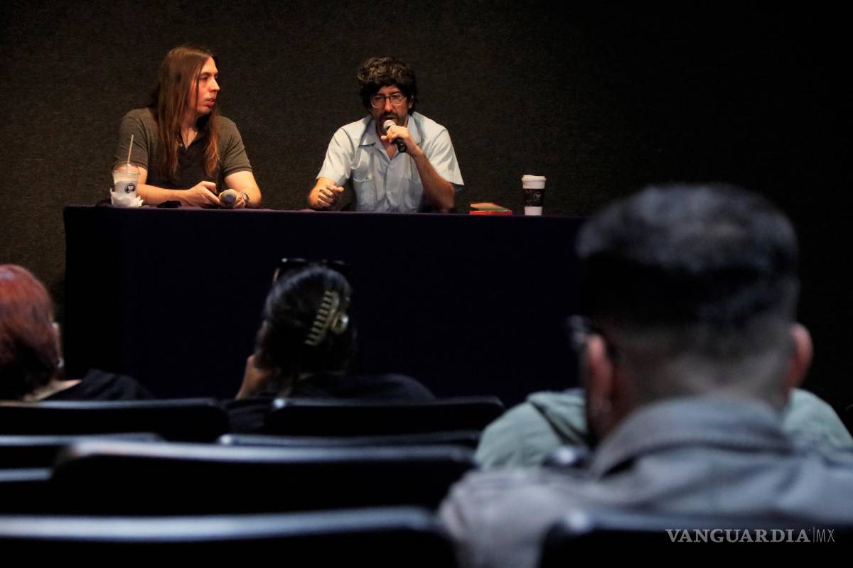 $!El productor estuvo acompañado por Sergio Berumen en la charla.