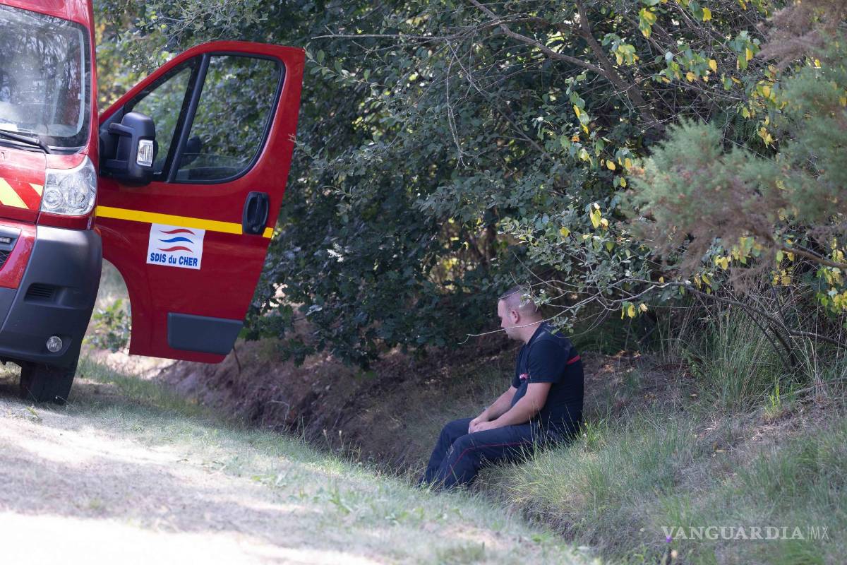 $!Los bomberos se preparan para hacer frente al incendio forestal del Sur de Gironda en La Teste-de-Buch, Francia.