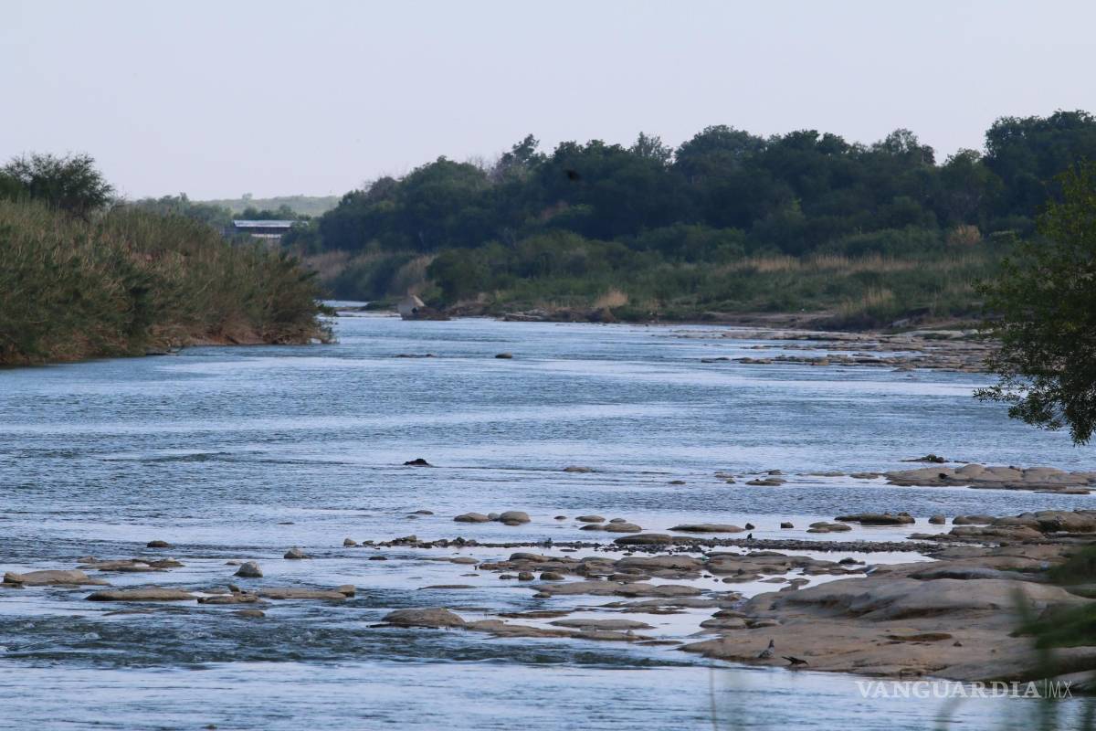 ‘Un crimen la colocación de boyas en el Río Bravo para detener a migrantes’, dice Obispo de Piedras Negras