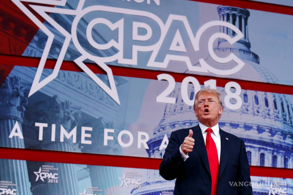 Agencia de EU despide a empleado por tuit contra Trump