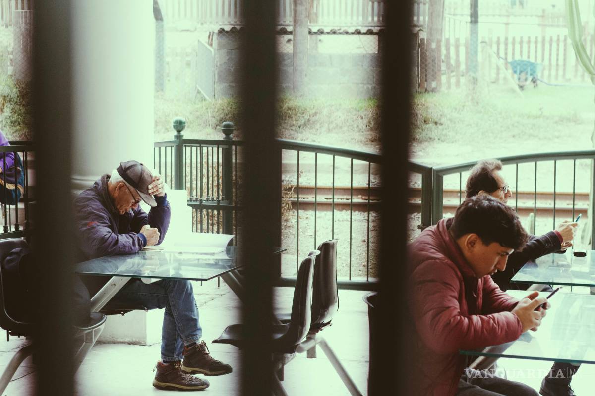 Café Montaigne 347: Hoy ya nadie piensa; sólo se vegeta