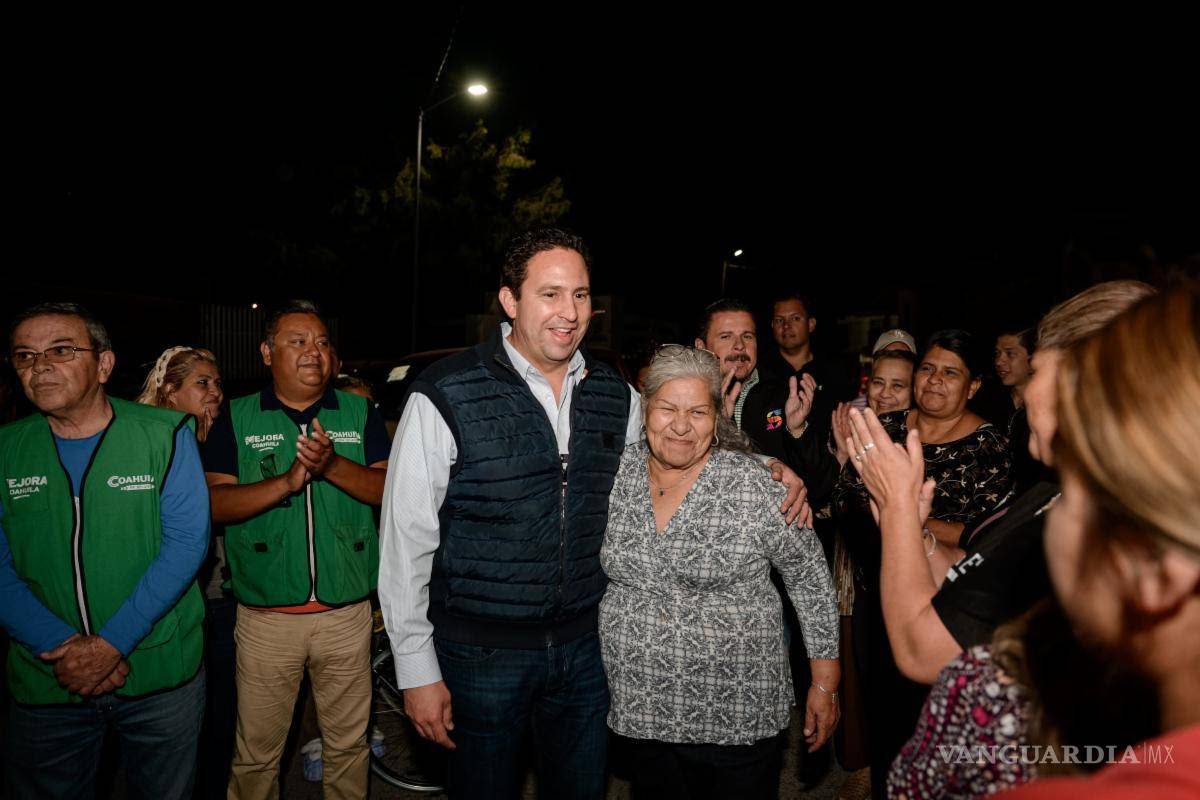$!Vecinos agradecieron las mejoras que llevó el alcalde Javier Díaz a la colonia Universidad Pueblo.