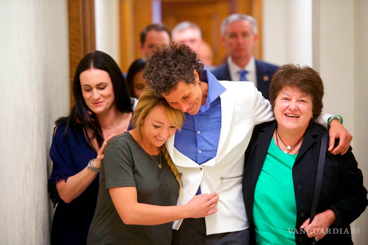 $!Acusadora de Cosby celebra veredicto