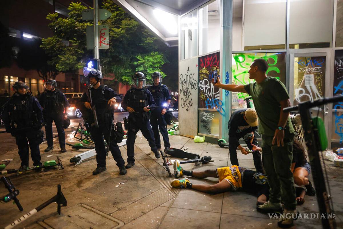 Fanáticos de los Lakers causan disturbios tras el título obtenido