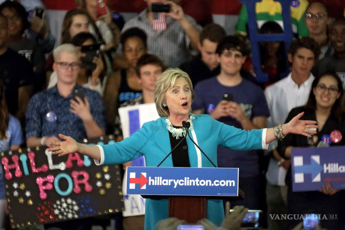 Disminuye respaldo a Clinton y aumenta el de Sanders en California