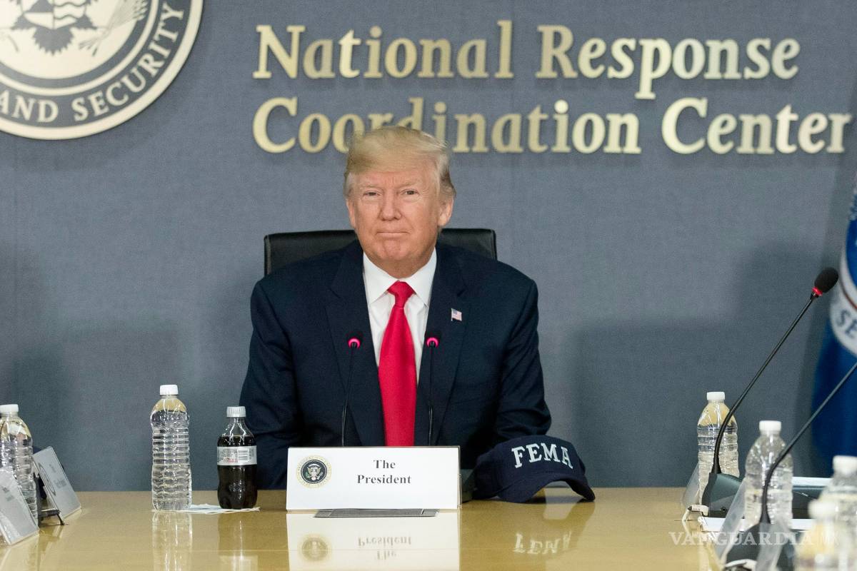 Trump condena &quot;odio&quot; y &quot;violencia&quot; en marcha supremacista blanca de Virginia