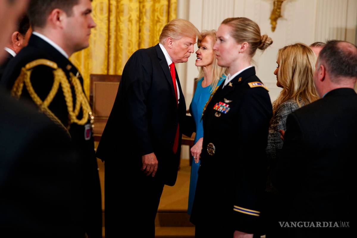 Agencia: Asesora de Trump violó norma sobre campañas