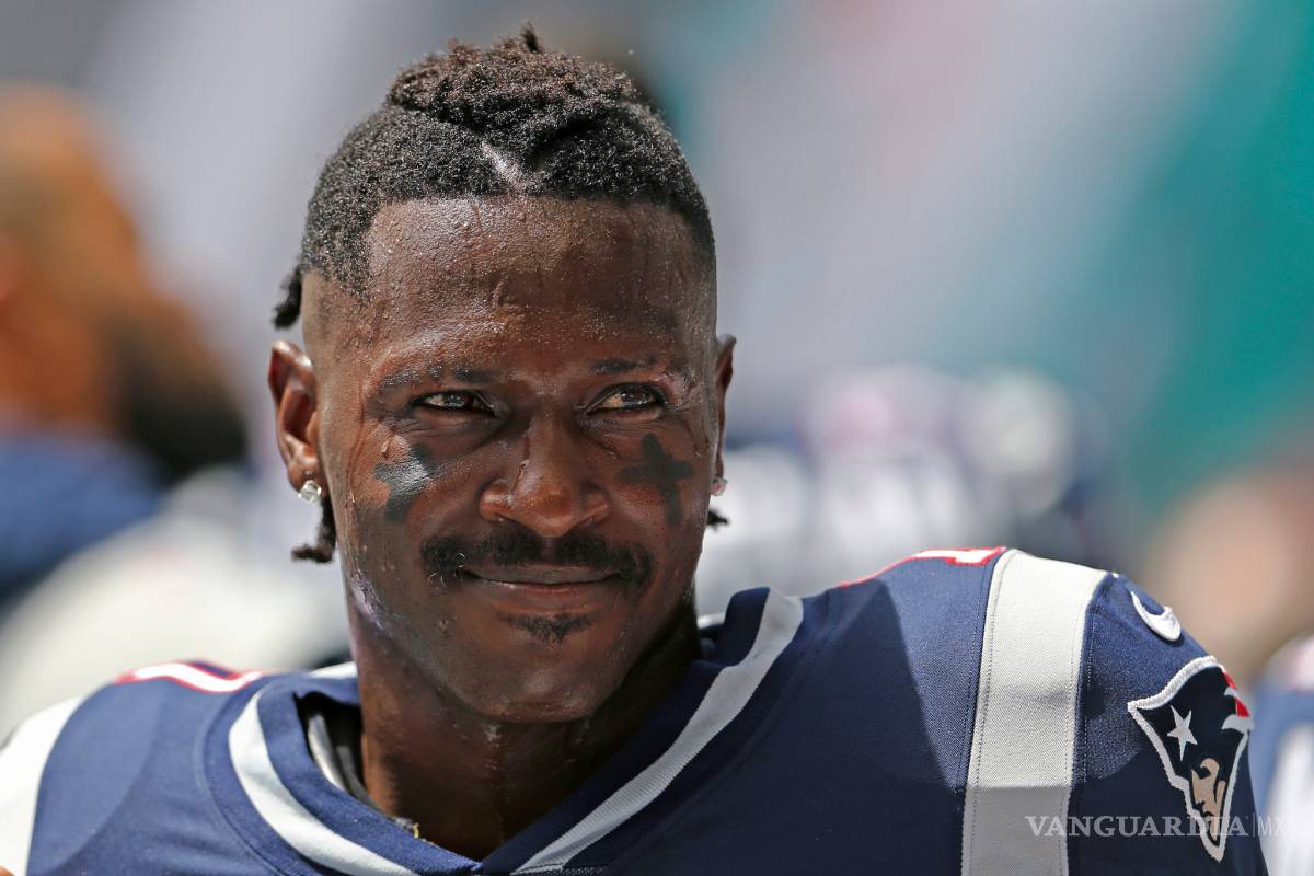 Antonio Brown está arrepentido y pide perdón al dueño de Patriots por todo el drama que ha provocado