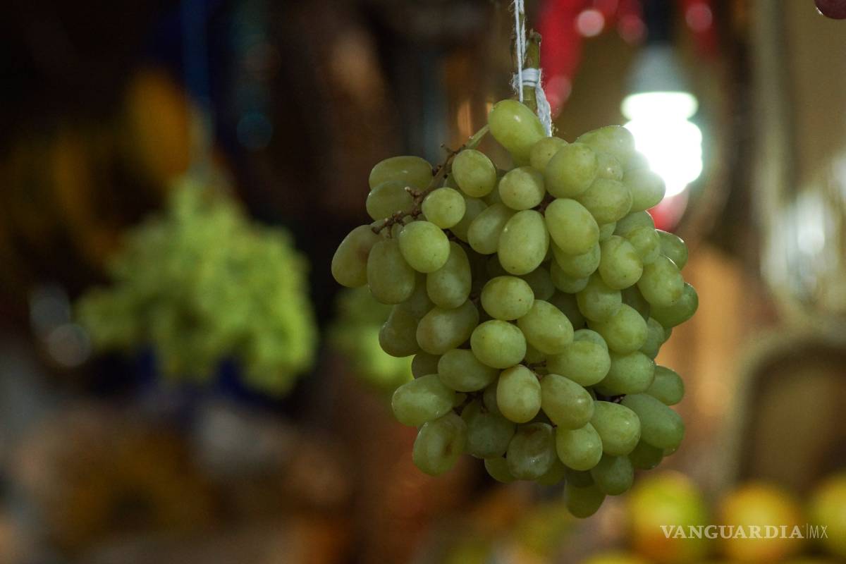 Sienten comerciantes ‘floja’ la venta de uva para la cena de Fin de año