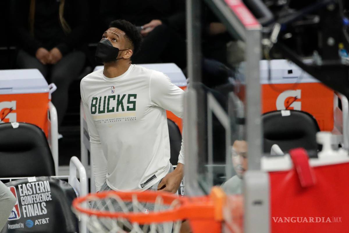 Es posible que Antetokounmpo aparezca en el juego 1 de la Final de la NBA