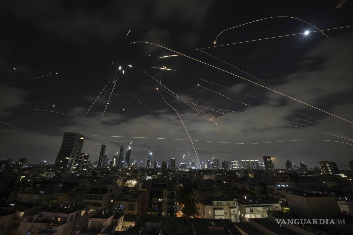 Trump descarta matar al líder supremo de Irán “por ahora”, asegura que es un ‘blanco fácil’