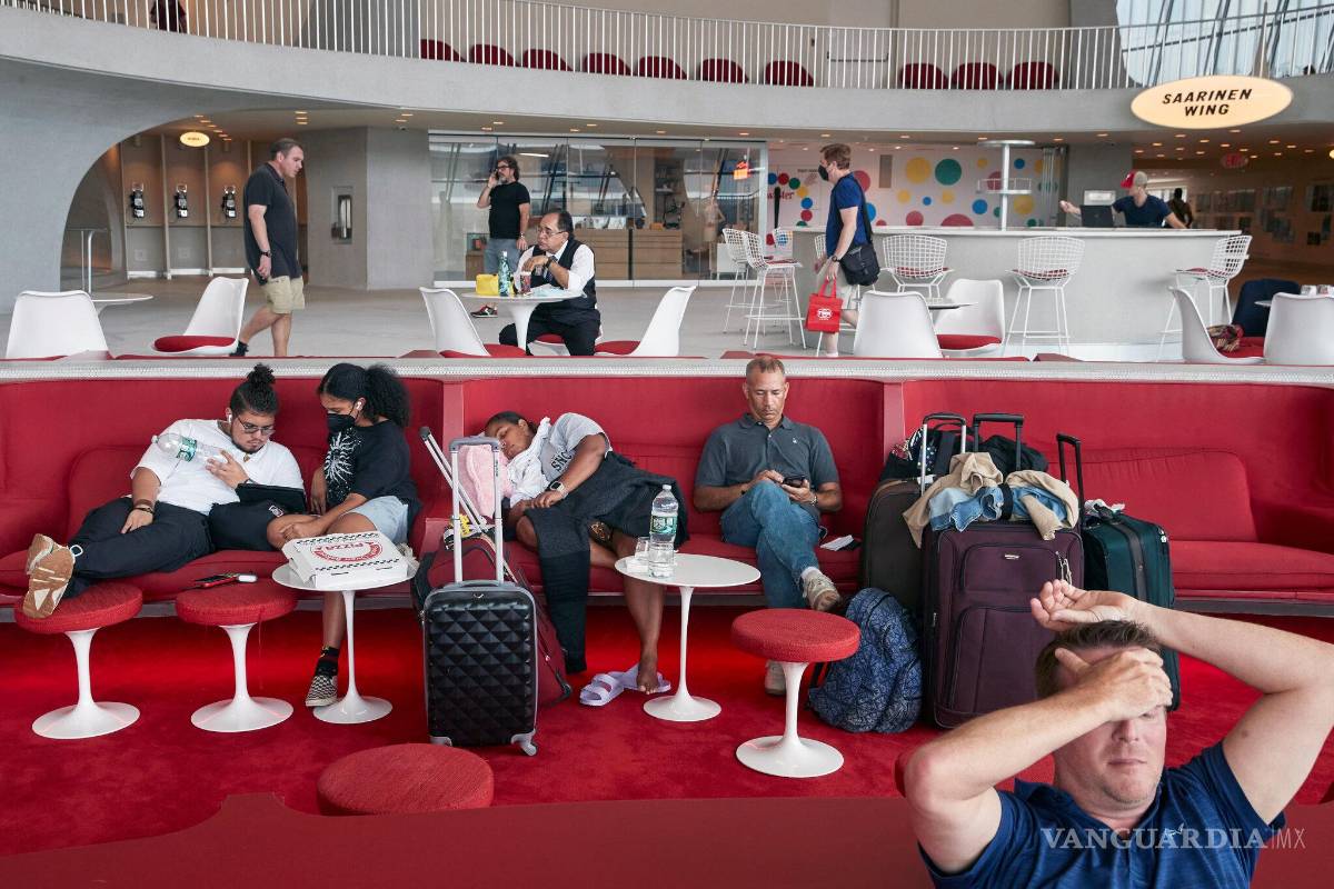 ¿Qué puedo usar en un avión además de ropa deportiva?