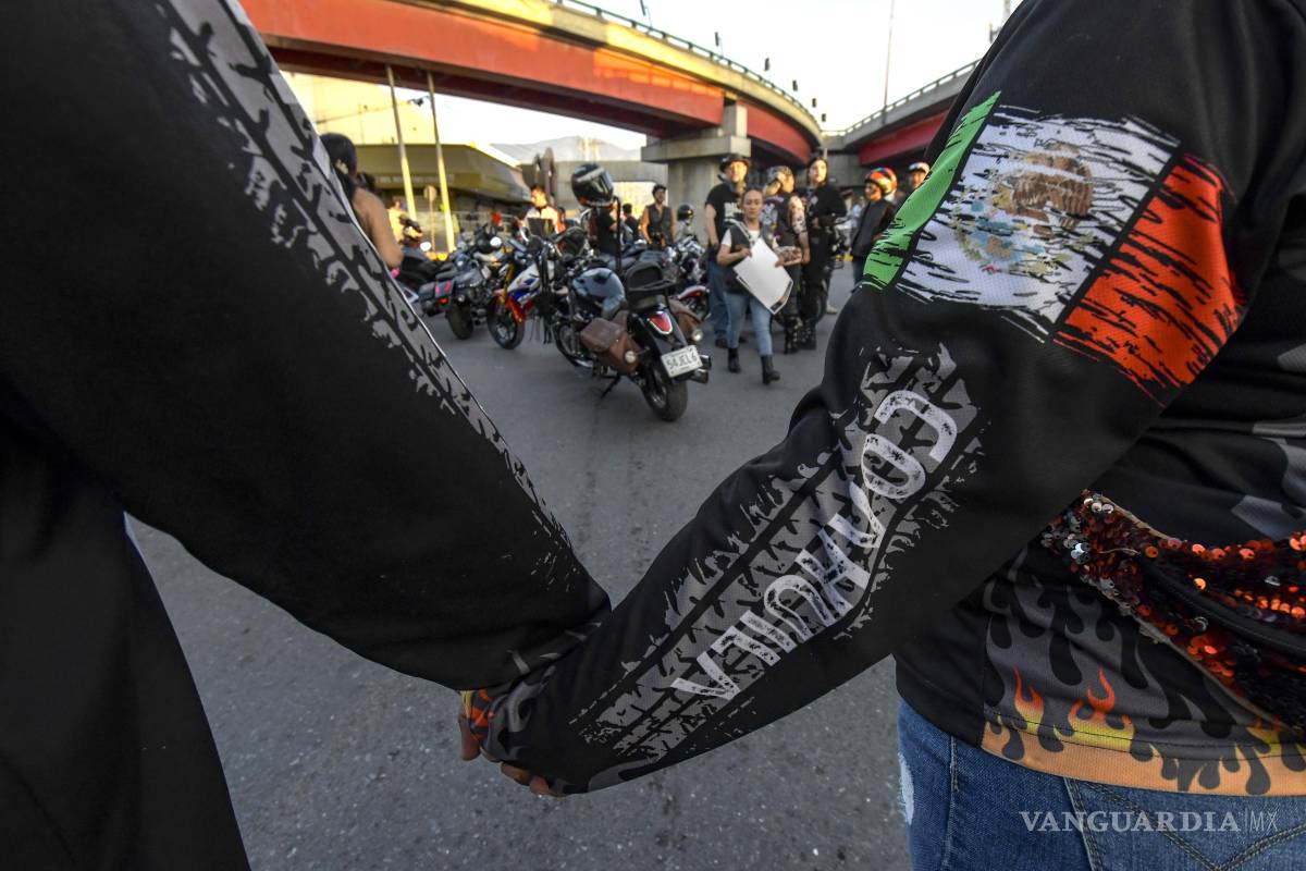 $!La protesta incluyó una rodada silenciosa en memoria del hombre fallecido y otros motociclistas víctimas de accidentes.