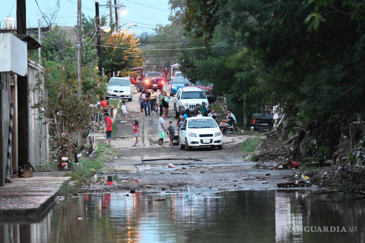 $!Tras fuertes lluvias se registraron desbordes de arroyos en la Región Carbonífera de Coahuila, donde el municipio de Múzquiz quedó prácticamente bajo el agua