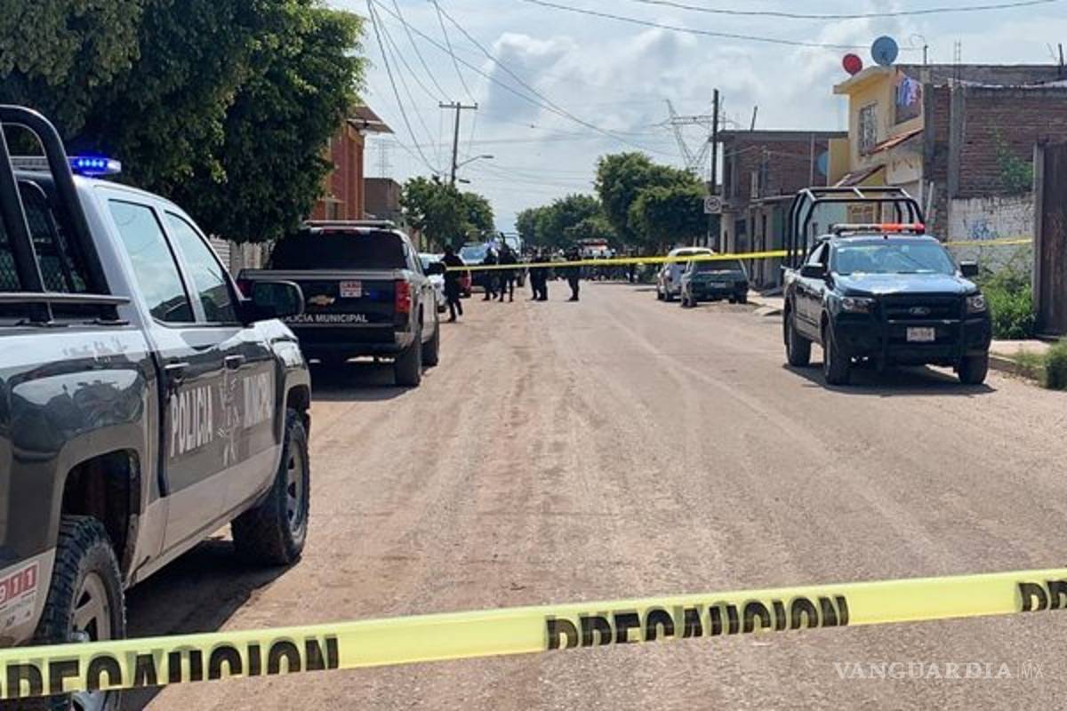 Atacan fábrica de ataudes en Irapuato, hieren a dos y se llevan a encargado