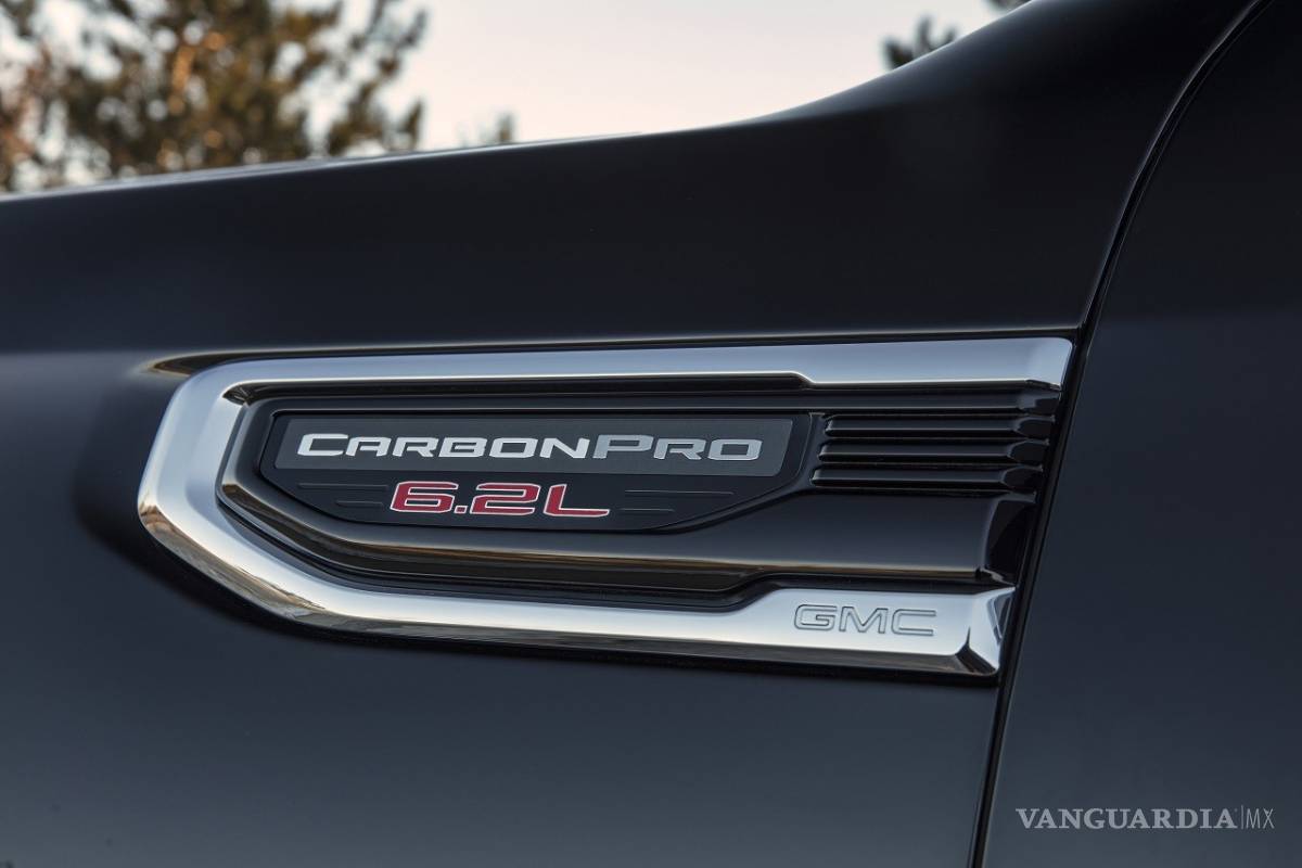 $!GMC CarbonPro, versiones especiales para pickups premium