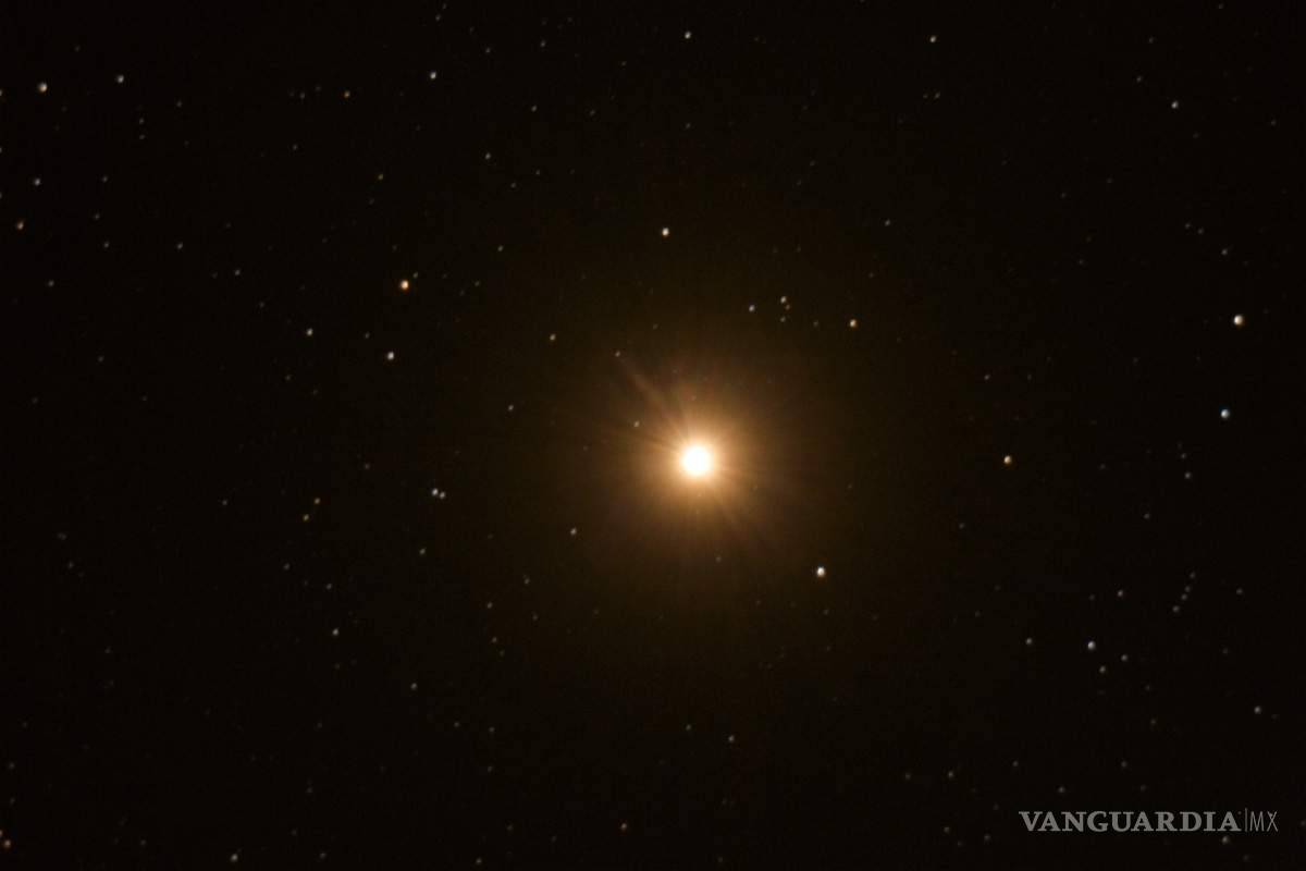 La estrella gigante Betelgeuse se está apagando; creen que podría explotar