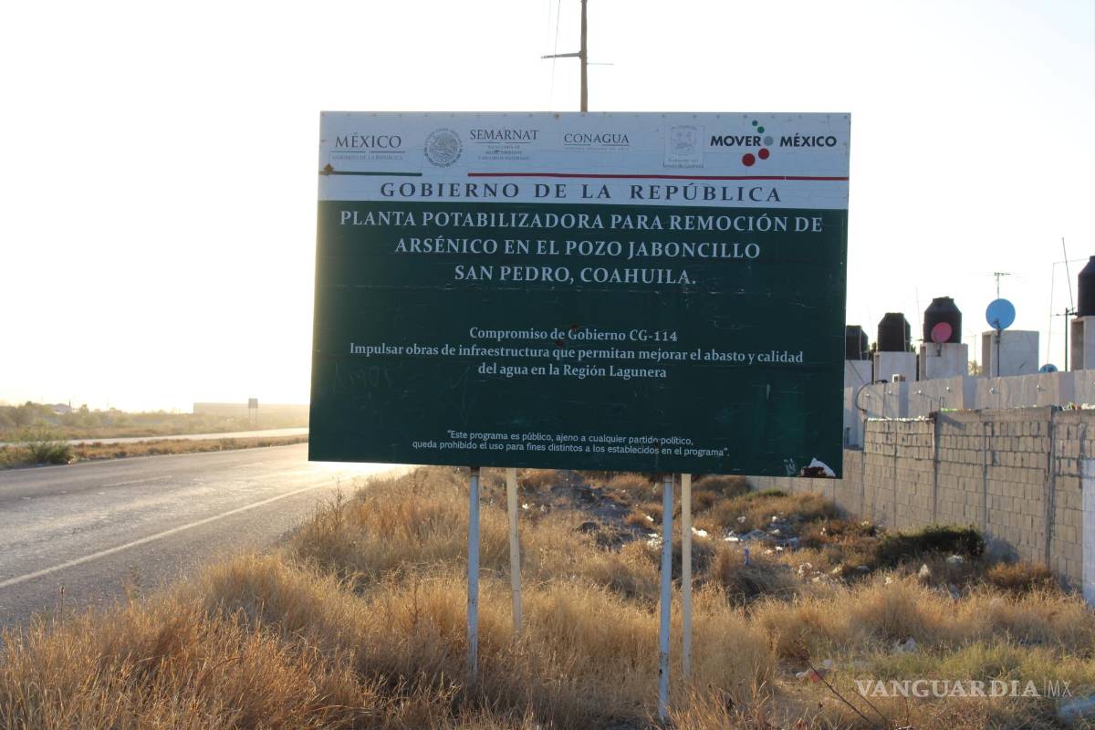 $!Anuncios como éste, en los que se presumen las plantas potabilizadorascomo compromisos cumplidos, sobreviven al proyecto que fracasó.