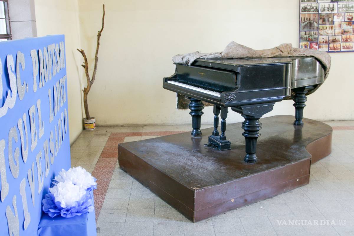 $!Escuela Miguel López de Saltillo, cuna de personajes, mitos y leyendas