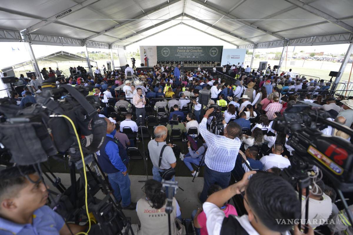 $!Funcionarios de la CFE detallaron el cronograma que llevarán a cabo para rescatar a los mineros.