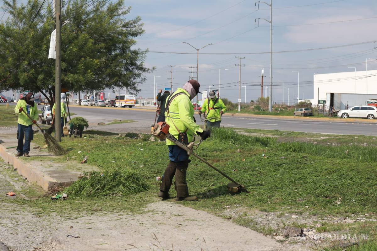 $!En la colonia El Toreo, cuadrillas intervinieron plazas públicas para fomentar la convivencia social y mejorar la infraestructura comunitaria.
