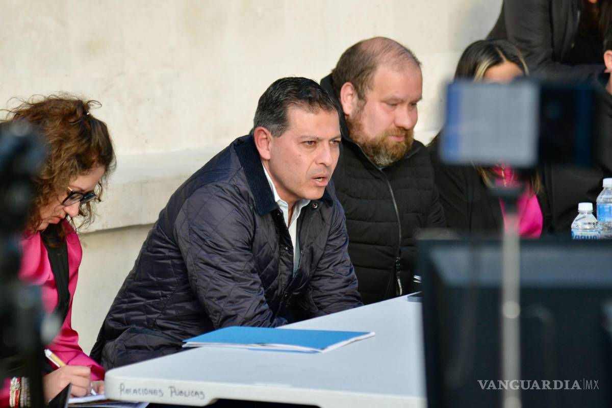 $!El rector ofreció reanudar el programa de becas, para apoyar a hijos de trabajadores de Altos Hornos de México.