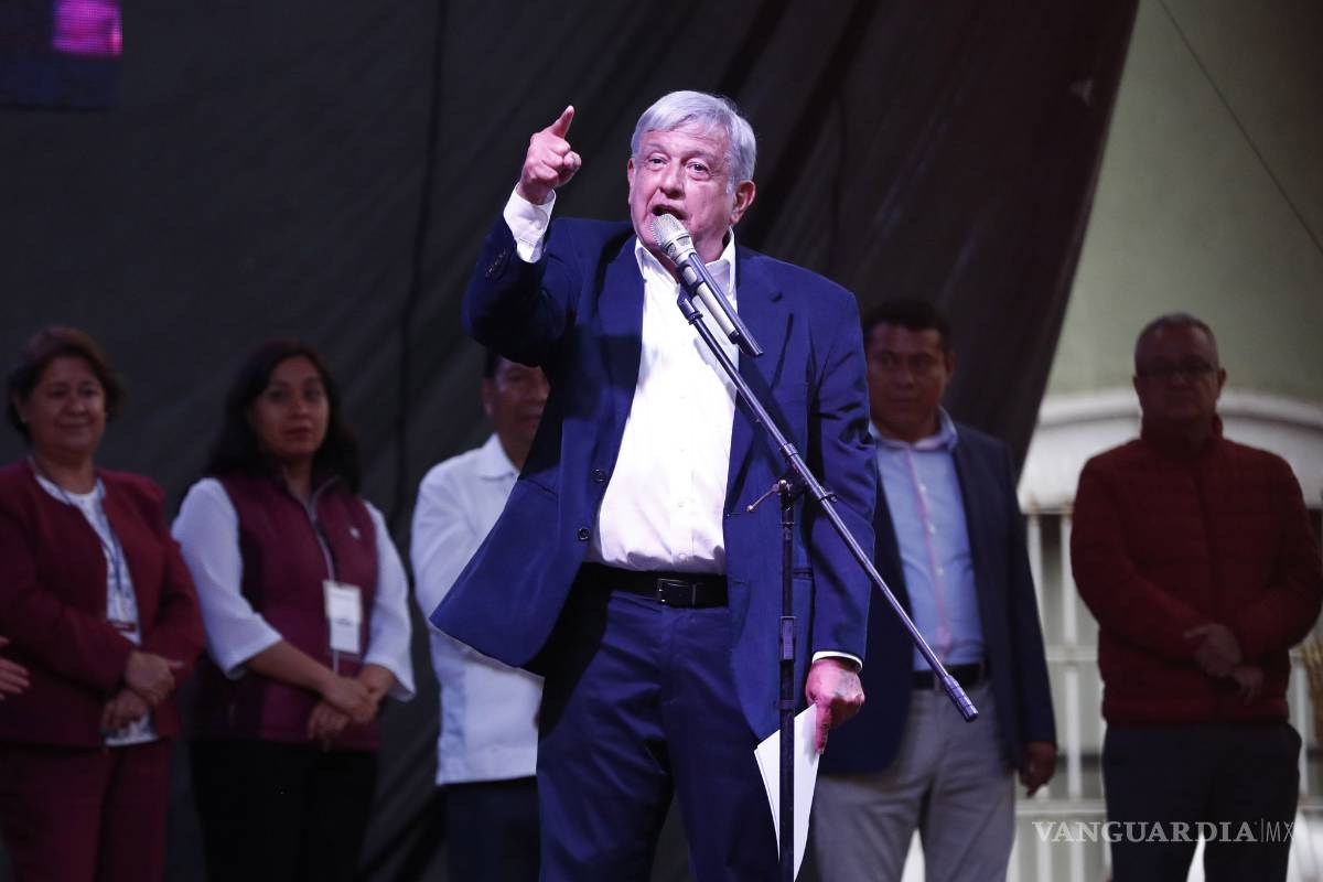 Habrá sanciones, dice López Obrador tras alza en el Inegi