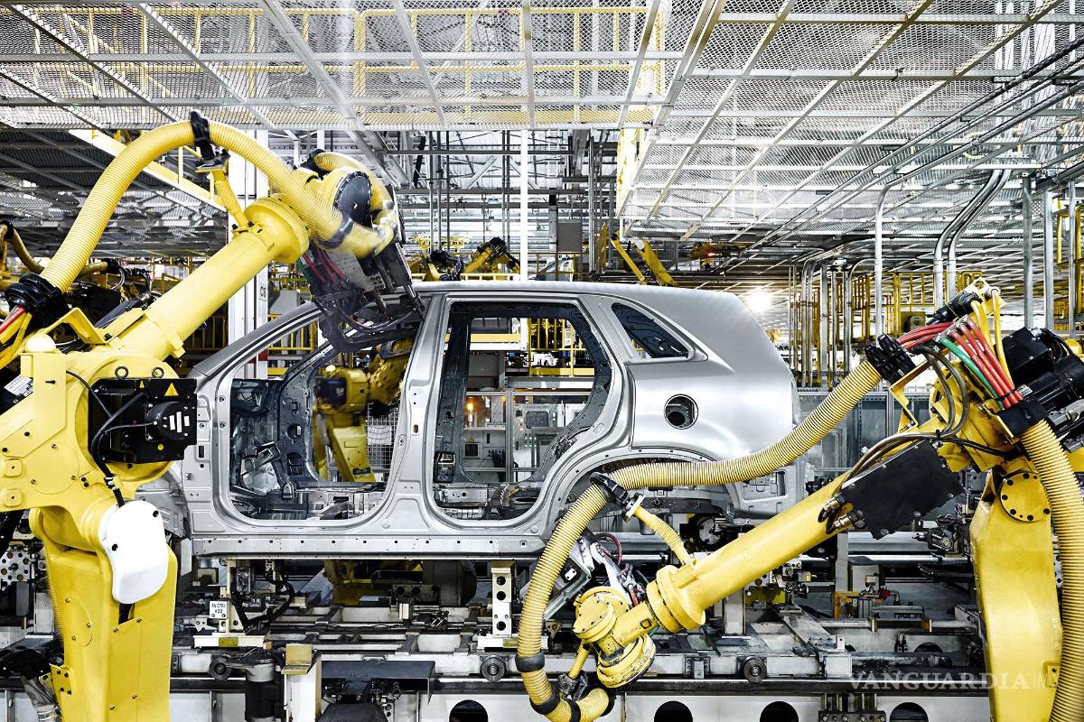 Industria automotriz seguirá repuntando durante 2016: AMIA