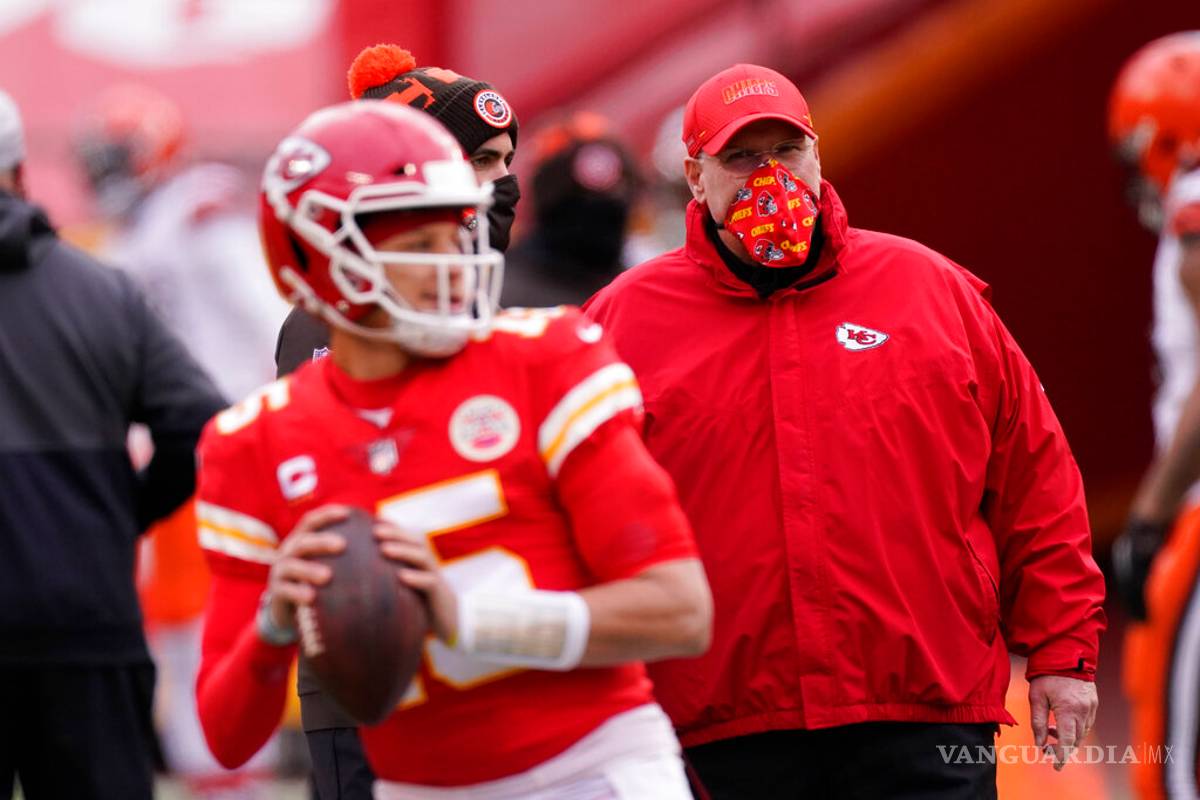 'Patrick Mahomes no tiene puntos débiles'; Tony Romo