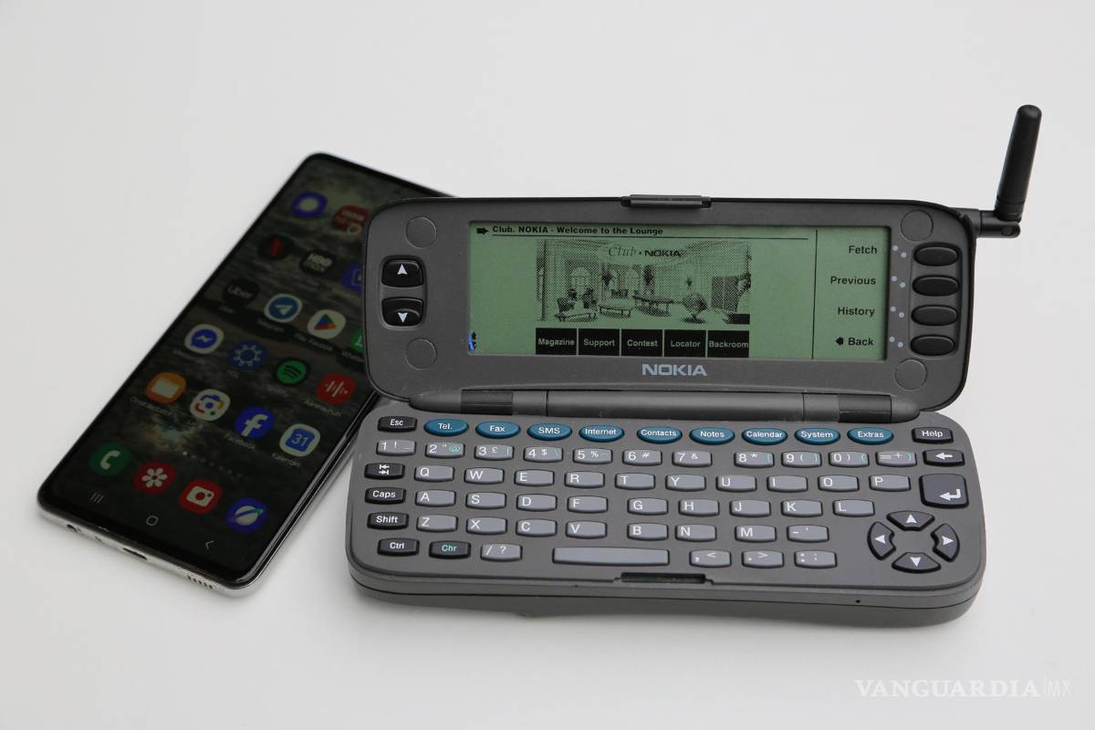 $!Hace exactamente 30 años, Nokia sacó al mercado uno de sus móviles más icónicos, el Nokia 9000 Communicator y que muchos consideran el primer smartphone o teléfono inteligente de la historia.