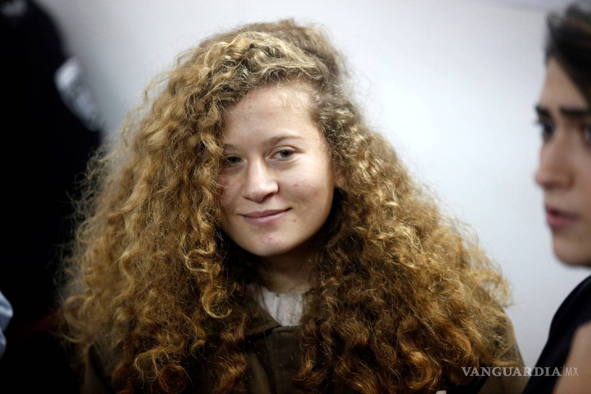 Pide Amnistía Internacional libertad de joven palestina que abofeteó a soldado israelí