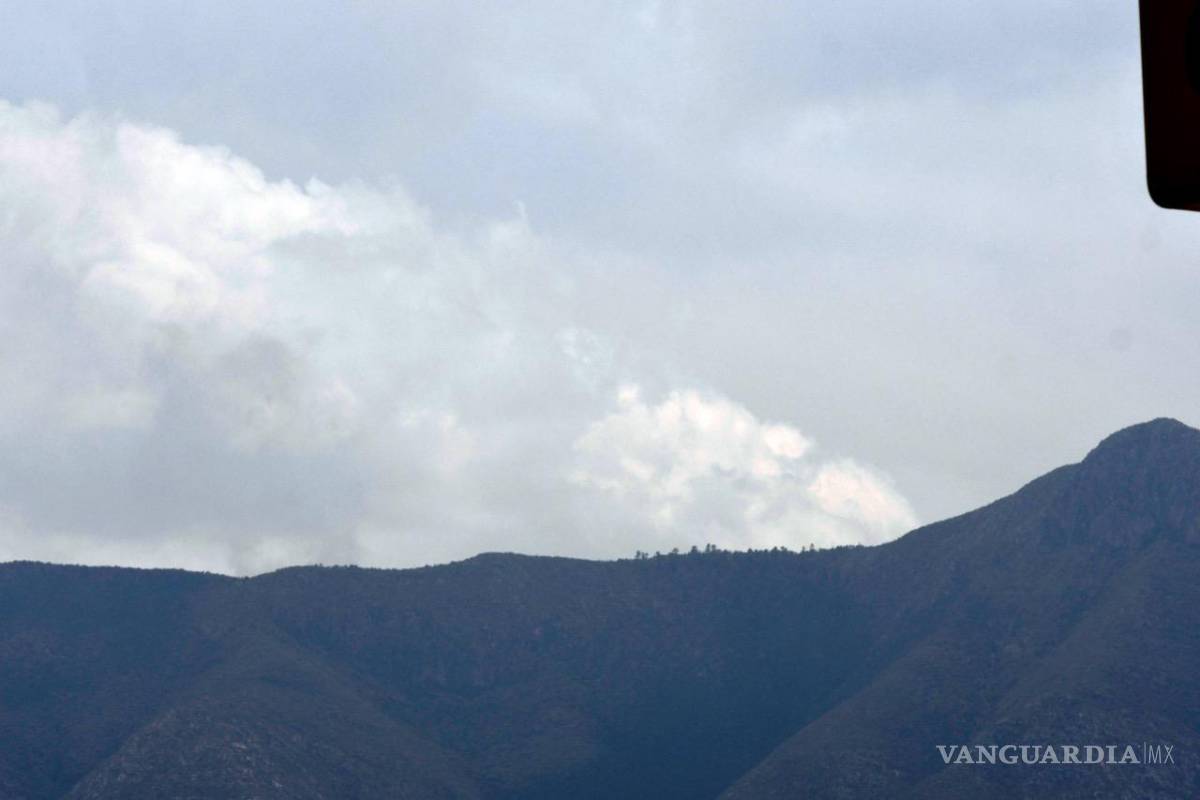 Reportan otro incendio, en ejido Cuauhtémoc de Saltillo; fumarola visible desde la ciudad