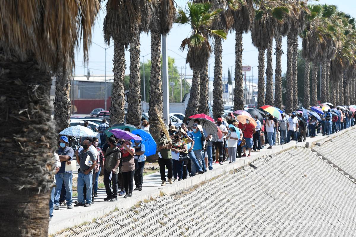 Caos en vacuna… repite la 4T ‘dosis’; otra vez, contratiempos en módulos de Saltillo