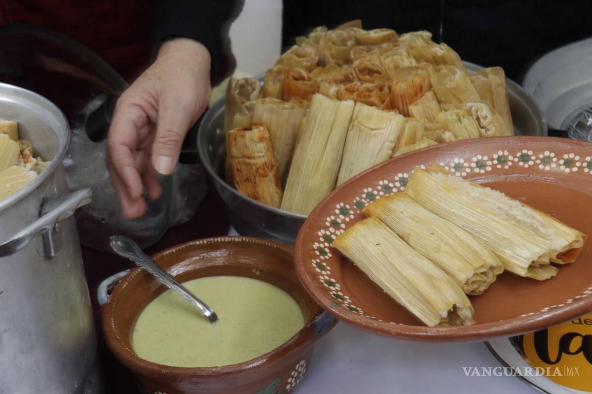$!La cita es en la explanada de la Presidencia Municipal de Saltillo, donde se colocará un sin número de carpas, mesas y sillas donde se ofrecerá este delicioso platillo desde los 120 pesos por docena.
