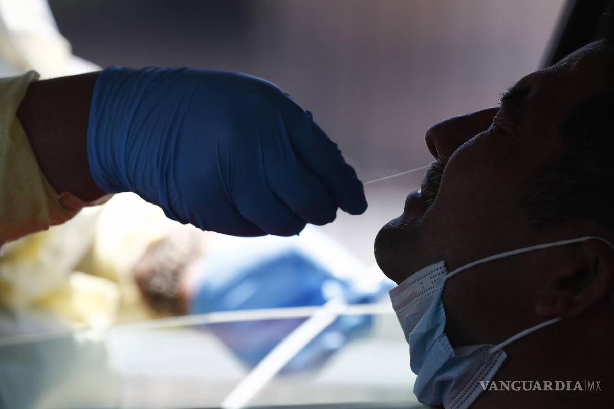 Arrecia quinta ola COVID-19 en México: suma 32 mil 195 casos nuevos en 24 horas