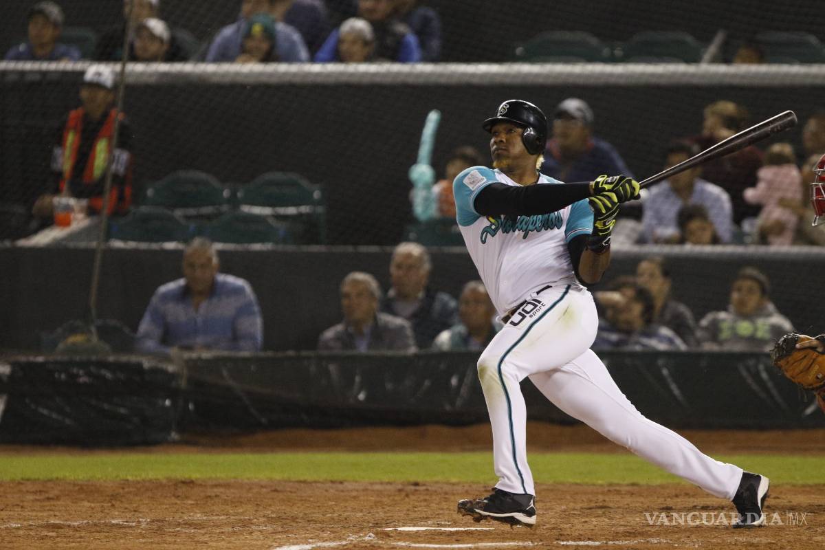 $!Saraperos hunde el barco de los Piratas