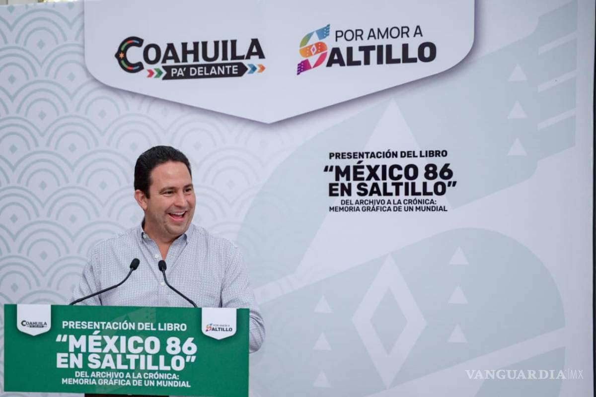 $!Javier Díaz González destacó que preservar la memoria histórica fortalece la identidad de Saltillo y acerca a las nuevas generaciones a su patrimonio.