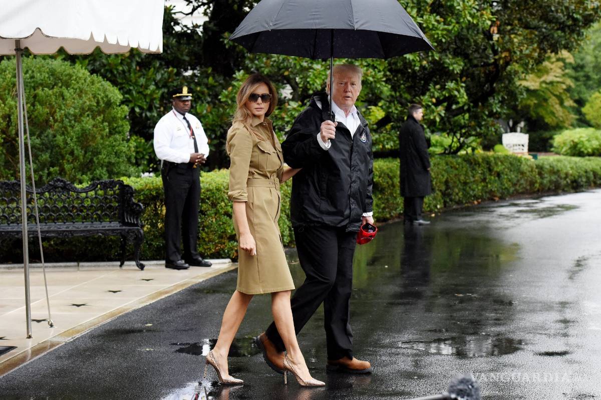 Trump visita Texas por segunda vez para evaluar los daños causados por Harvey