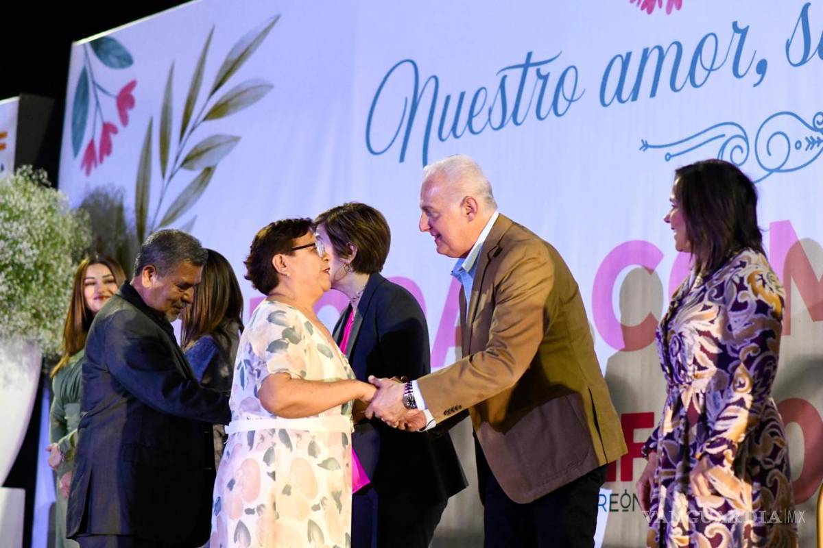 $!Parejas de entre 18 y 72 años participaron en las Bodas Comunitarias 2026, algunas tras más de cuatro décadas en unión libre.