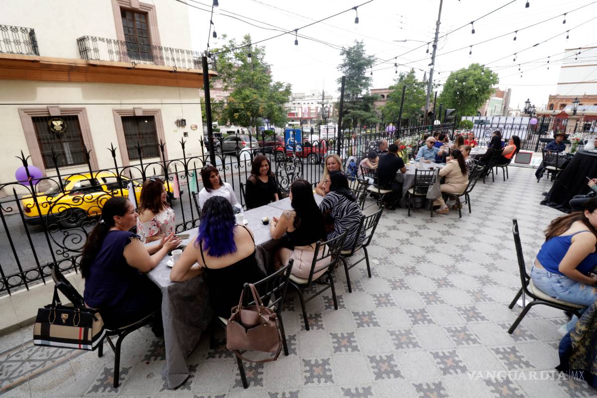 $!‘Ventas del 10 de mayo, bocanada de aire fresco’ en Saltillo, desde el viernes pasado inició el flujo de clientes
