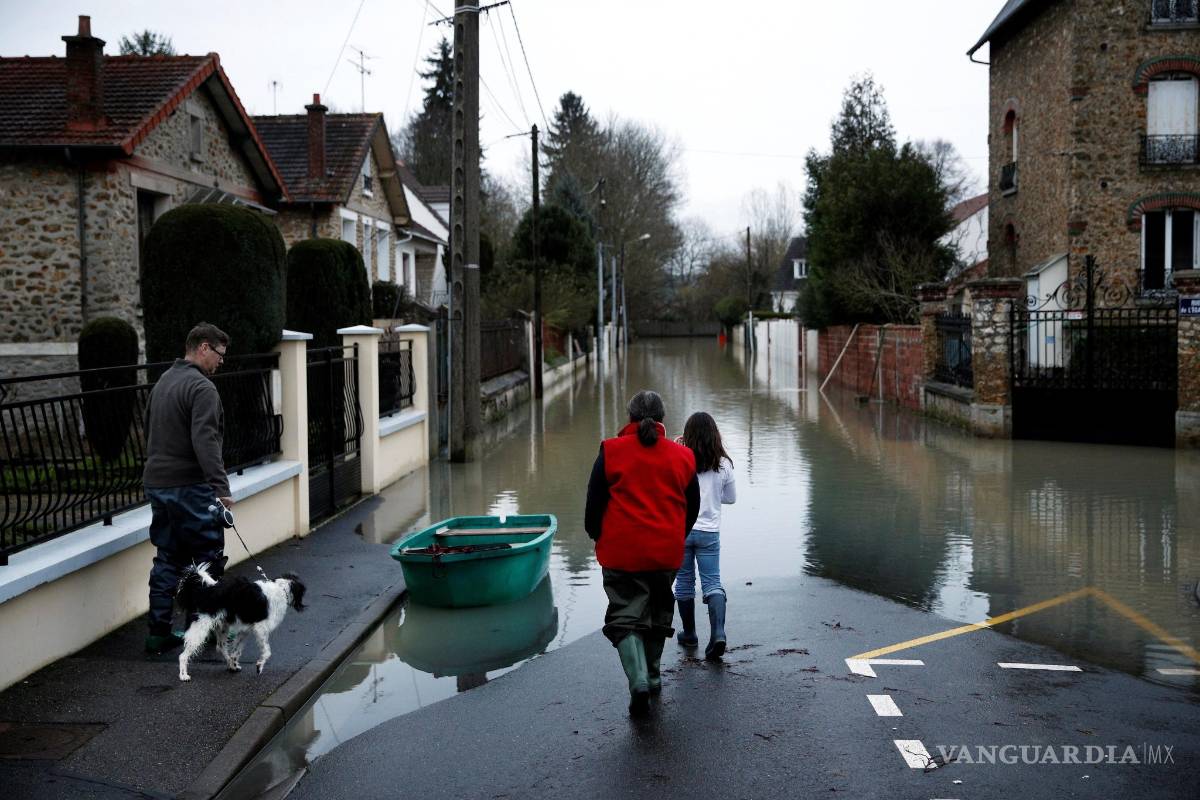 $!Río Sena se desborda inundando París (Fotos)