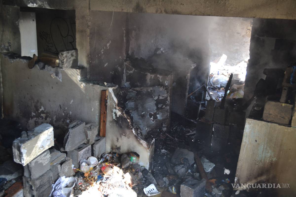 Ex militar pirómano le prende fuego a su casa en Saltillo