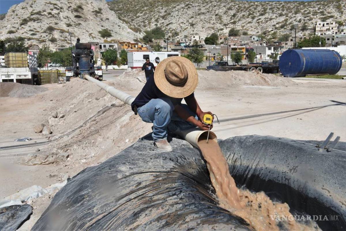 Reanudan labores de aforo en el nuevo pozo La Fe de Torreón; se presentan anegaciones importantes